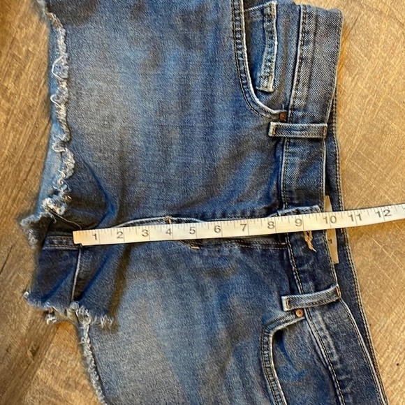 Joe’s Jeans Andreea Distressed Denim Jeans Shorts size 29 - Picture 14 of 15